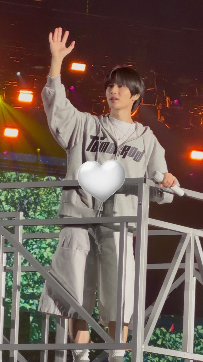 2025년 마지막으로 본 남자가 범규님이라니 … 후쿠오카 양일 잘 놀다갑니도 🤍🤍