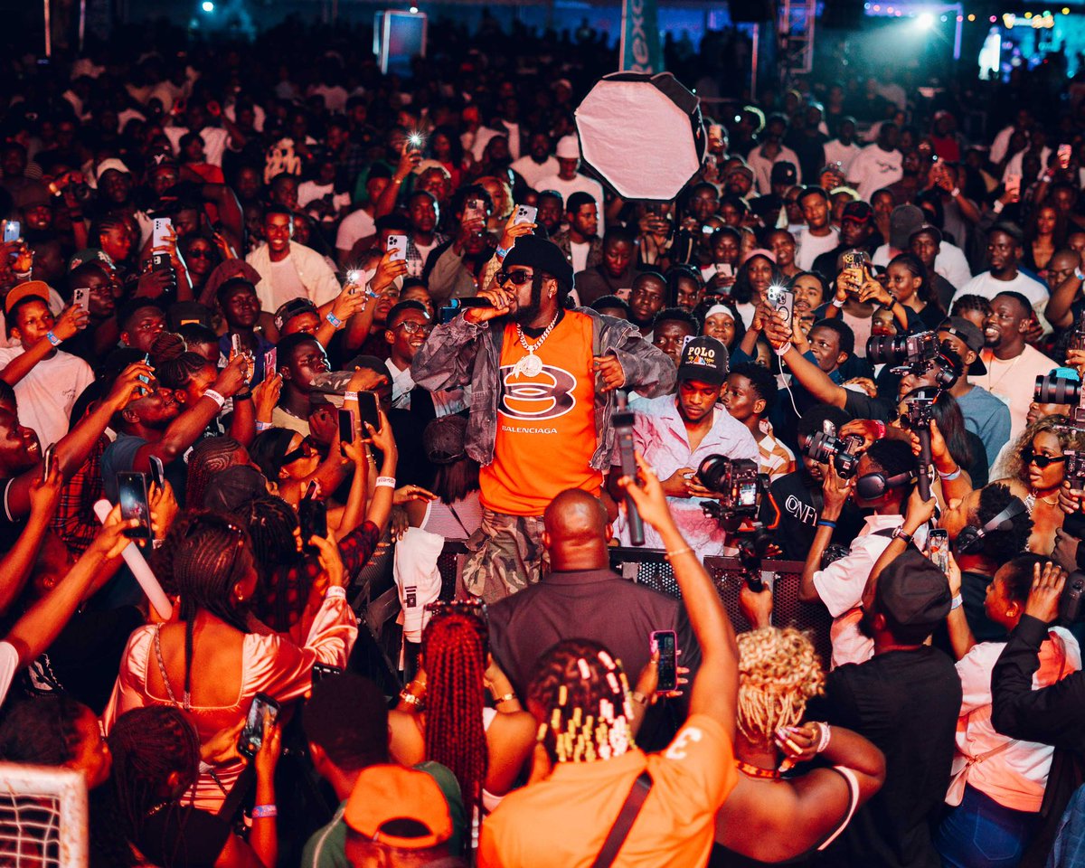 Wale's tweet image. Much love Lagos