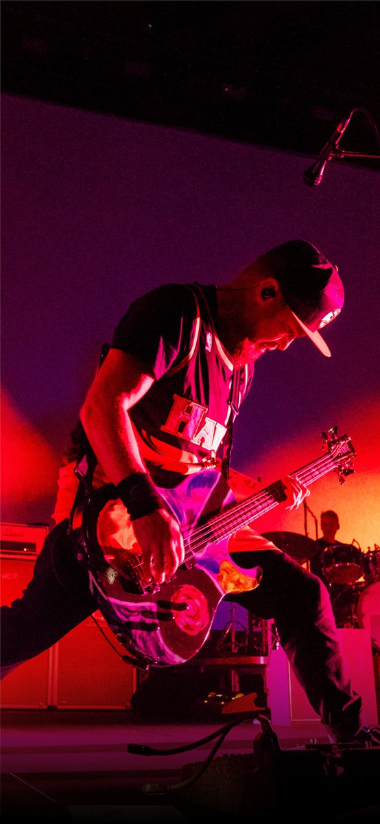 PearlJam's tweet photo. New Year, New Phone Background!   

In 2026, refresh your mobile with an updated wallpaper featuring photos from the 2025 Dark Matter Tour.  

📸: Geoff Whitman https://t.co/HfaUeythcw