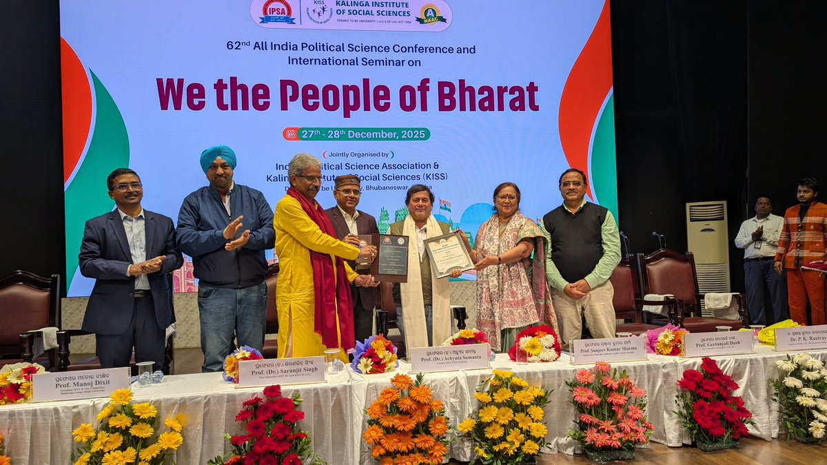 achyuta_samanta's tweet photo. Honoured and humbled to receive the IPSA National Thankfulness Award 2025, along with being conferred the Honorary Life Membership of the Indian Political Science Association during the 62nd All India Political Science Conference. https://t.co/No17OsbWBI
