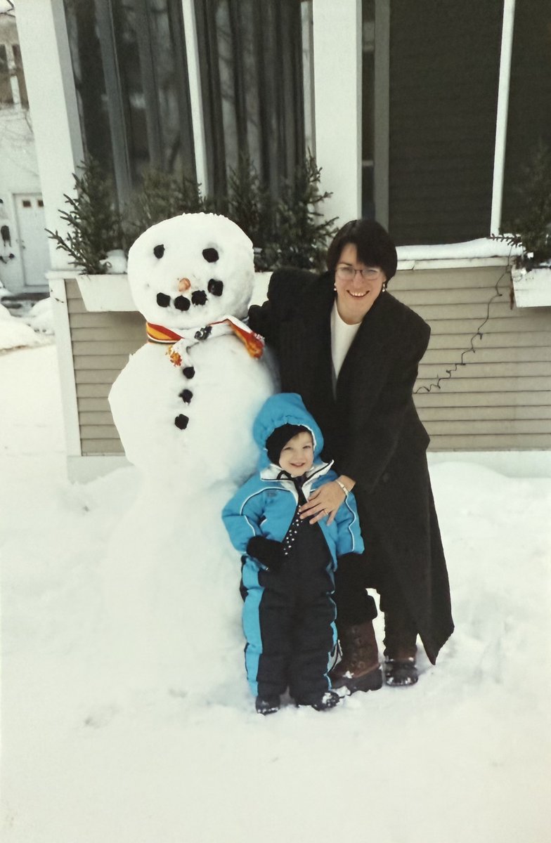 Amy Klobuchar tweet media