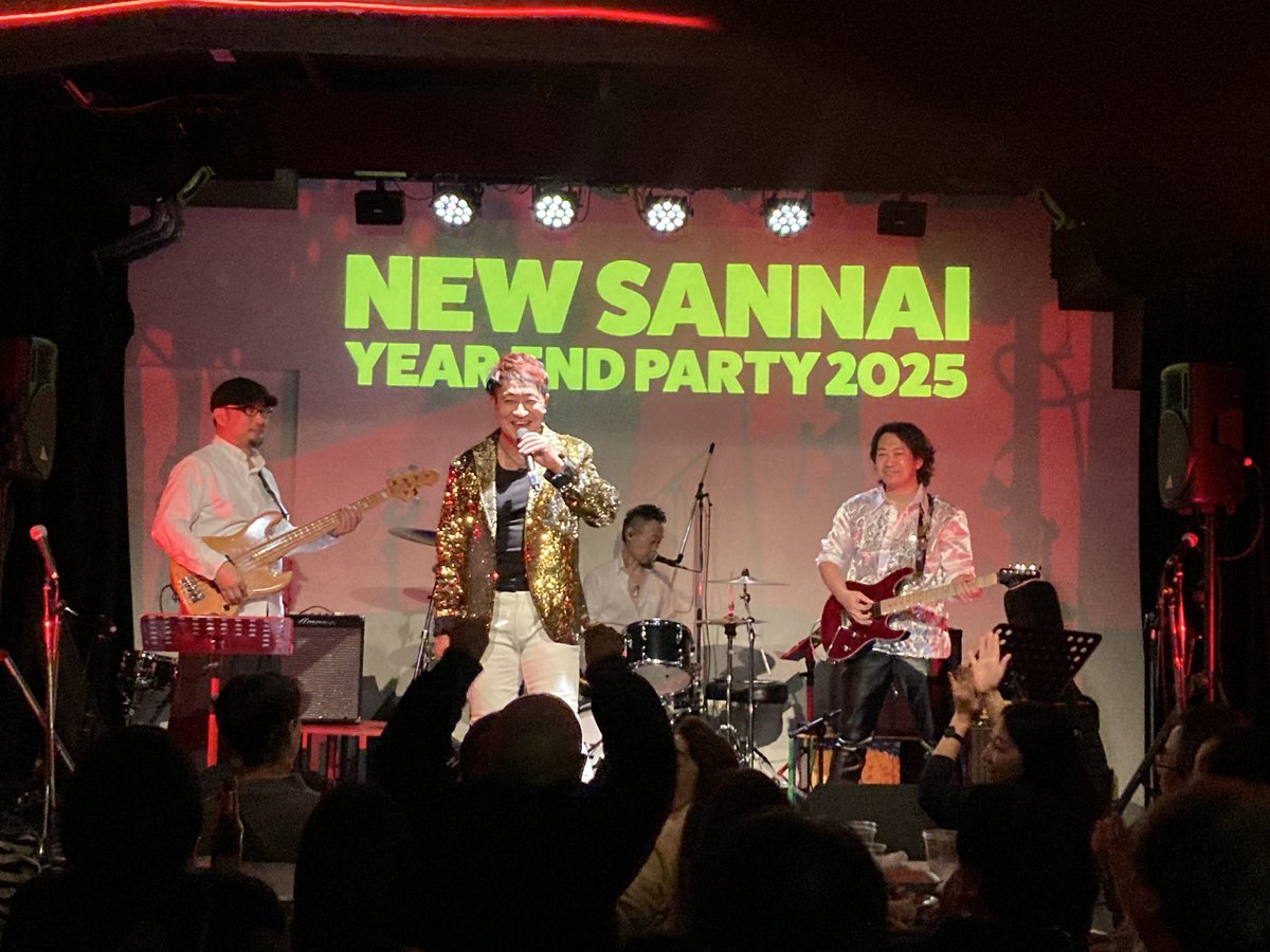 Bonz0000's tweet photo. 今年最後のLIVE参戦。
今年はプロアマ問わずLIVEによく行った1年だった。
それができる環境に感謝!
来年はブライアンアダムスからスタート!
#Freakkitchen
#森山直太朗
#玉置浩二
#海象ジロウ
#Midpoint https://t.co/lAlGr0Pvqx
