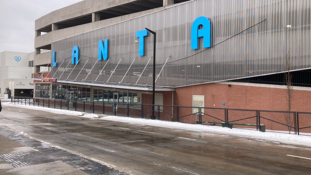 twoheadeddog's tweet image. Tell Gucci Mane I’m here