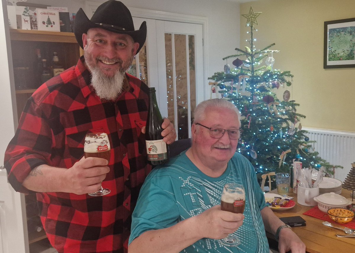 Merry Christmas to the guys at <a href="/CotteridgeWines/">Cotteridge Wines</a>. Looking forward to a new year of beers with you all 🍺