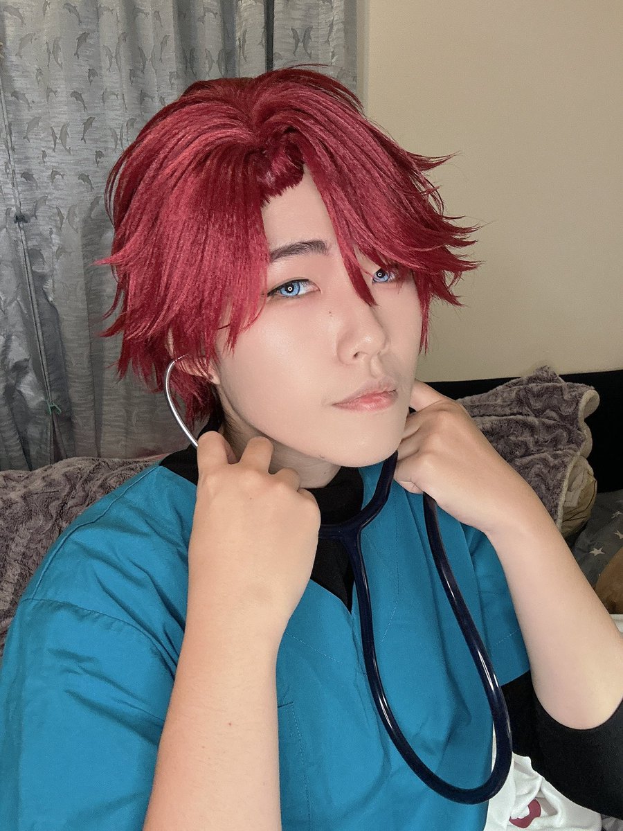 Saring0809's tweet photo. ［療傷遊戲-生嶋靜真］
拖這麼久終於要出，先來試個妝🥰
因為職業重疊，我真的每次看新一集都很擔心湊因為靜真工作的影響而跟他分手⋯⋯看得我提心吊膽哎唷喂🥲（不劇透就講到這裡）
天氣冷了我家寶貝們都不想出來工作只好空虛地拍了一下戴聽診器🧐
#cosplay
#セラピー��ーム
#TherapyGame https://t.co/0ZN5flG3WM