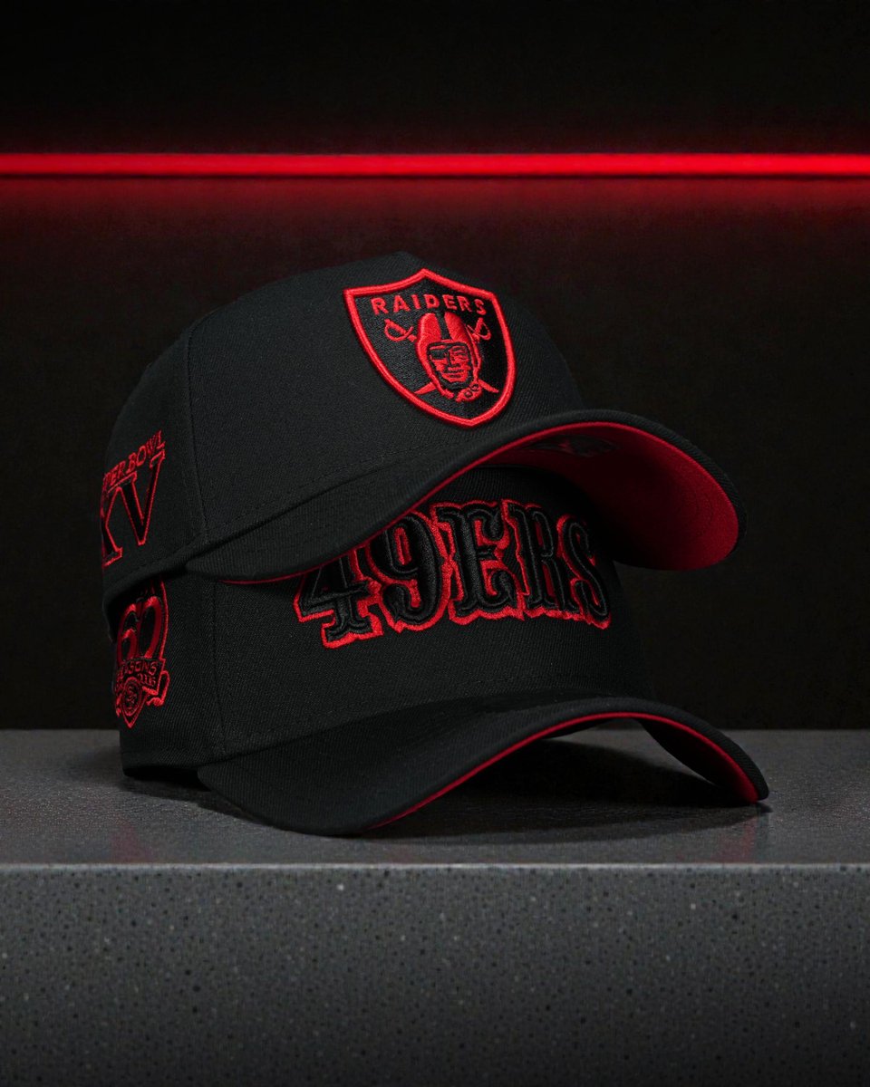 TopperzStore's tweet image. 🧢 ONLINE NOW – Black &amp;amp; Red NFL Heat

Blacked out with bold red hits 🔴  
The Raiders &amp;amp; 49ers come through in this clean 9FORTY A-Frame drop – Super Bowl side patches &amp;amp; team pride front and center.

Exclusive &amp;amp; limited – only @topperzstore

Raiders or 49ers – who you got?