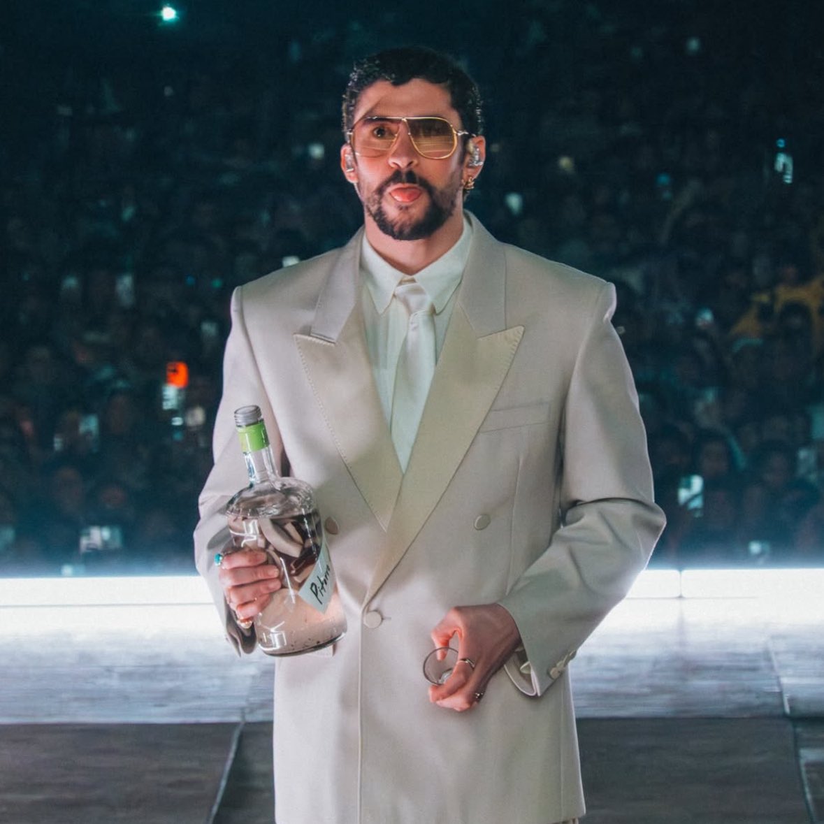 Bad Bunny Fan Info tweet media