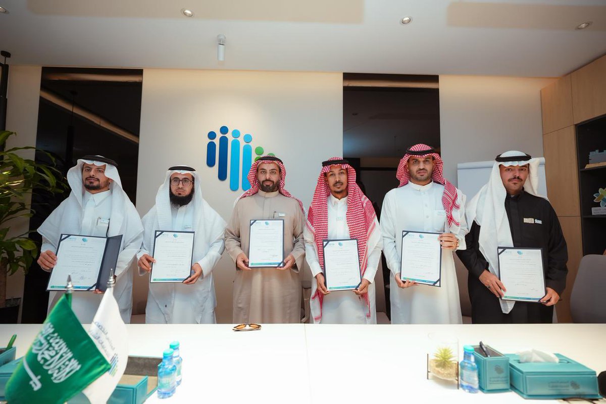 AFAGYOUTHAS's tweet image. تتقدم جمعية آفاق الشبابية بخالص الشكر والتقدير إلى المجلس التخصصي للجمعيات الشبابية، 
نظير جهودهم المتواصلة ودعمهم المستمر، وما قدموه من إسهامات نوعية كان لها أثر ملموس في تطوير أداء الجمعيات وتعزيز برامجها.

سائلين الله لهم دوام التوفيق والعطاء.

#جمعية_آفاق_الشبابية #شكر_وتقدير