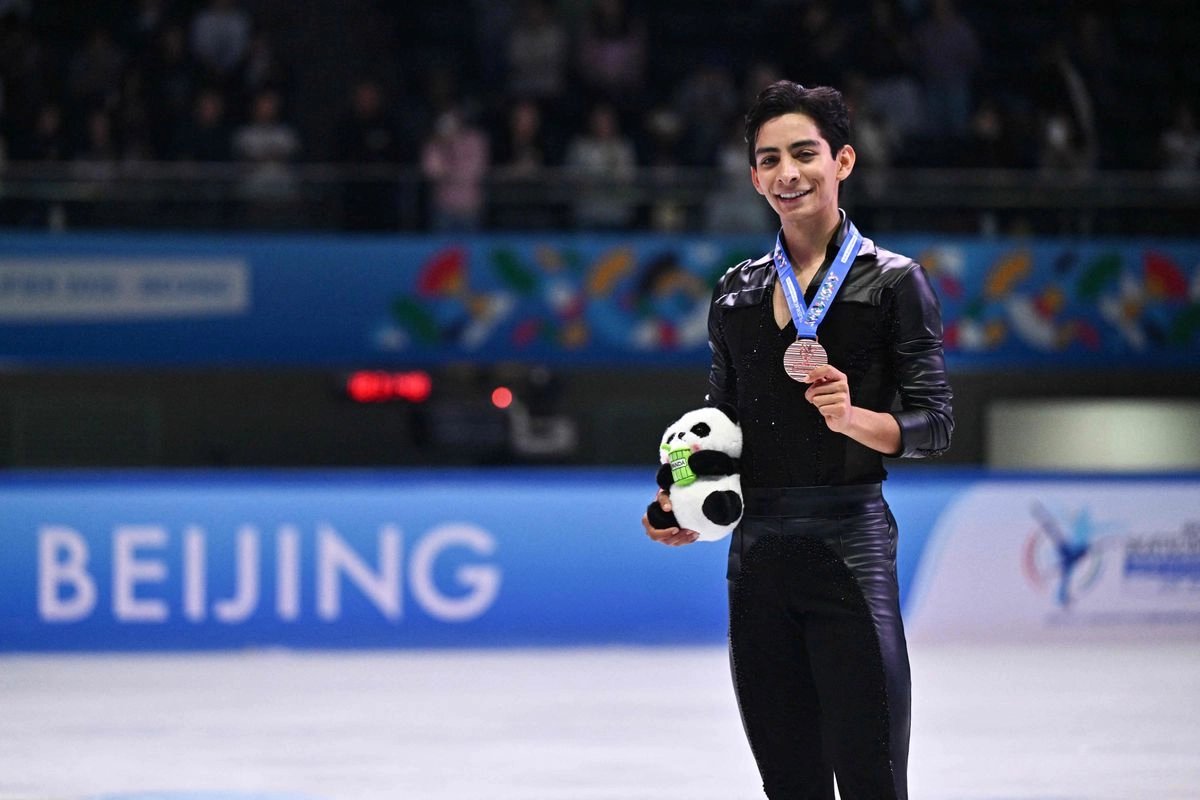 Donovan Carrillo🇲🇽 es el único patinador artístico de Latinoamérica clasificado a Juegos Olímpicos

En todas las pruebas (varonil, femenil, danza sobre hielo y parejas) solo habrá un representante latinoamericano y ese es Donovan.

De habla hispana además de Donovan estarán los
