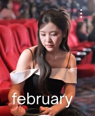 sunsets_riseag's tweet image. แห่งปีเลยล่ะลุคนี้🥹