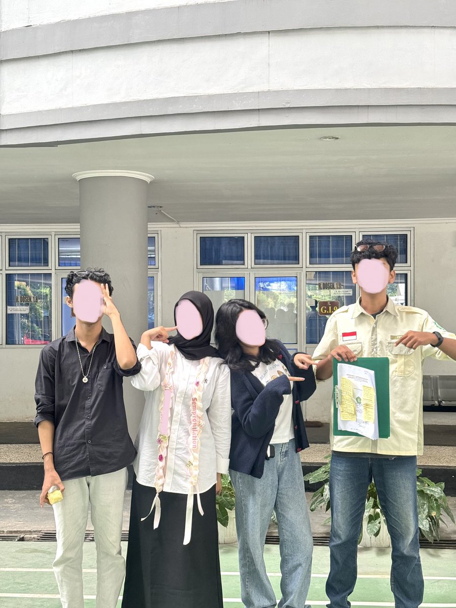 konyoluh's tweet photo. Makasih 2025 udah sempro dgn meriah https://t.co/TBpAYGA3IE