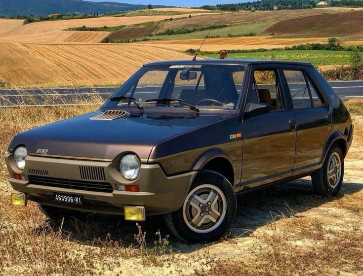 Retromania4ever's tweet photo. 🟩⬜🟥 1978 #Fiat Ritmo série I https://t.co/R1QxrdsidR
