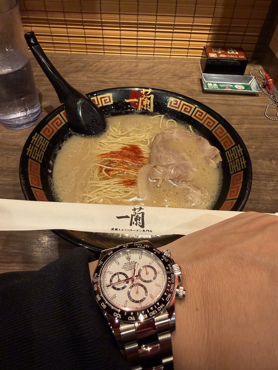 thy_furufuru's tweet photo. この時間、背徳感半端無いです🍜 https://t.co/kJ44F7yuVp