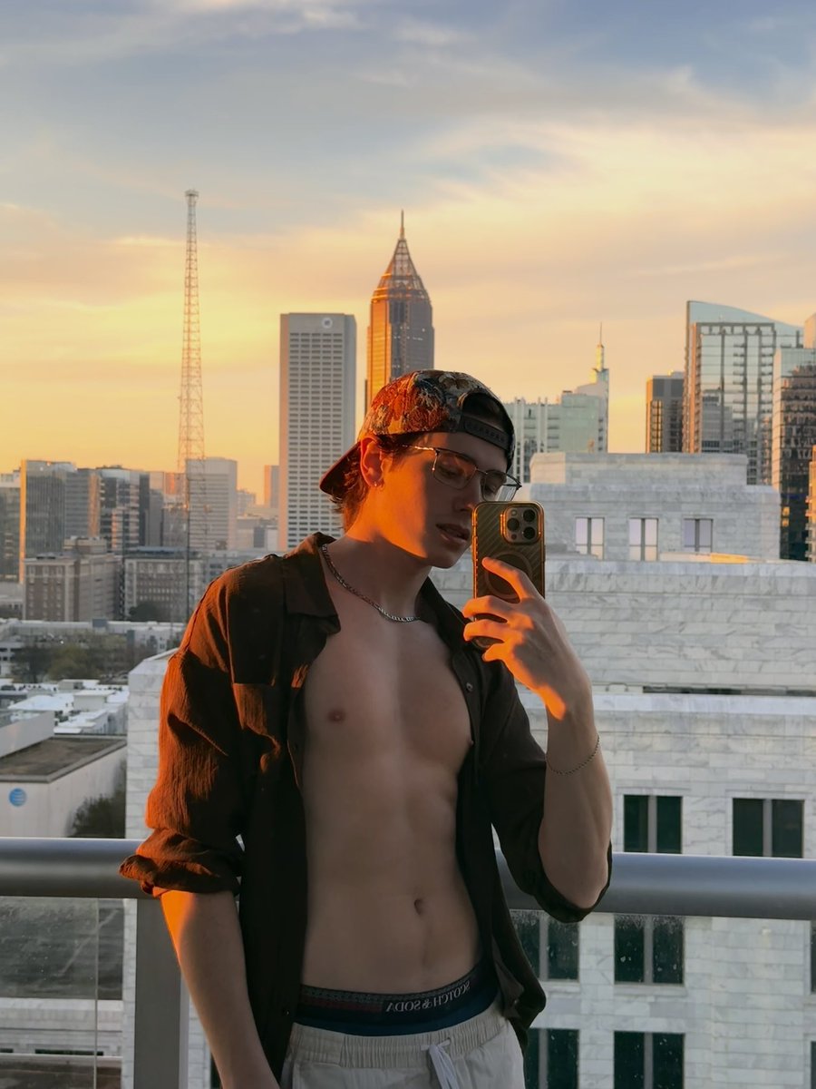 lucas marcus🏳️‍🌈 tweet media