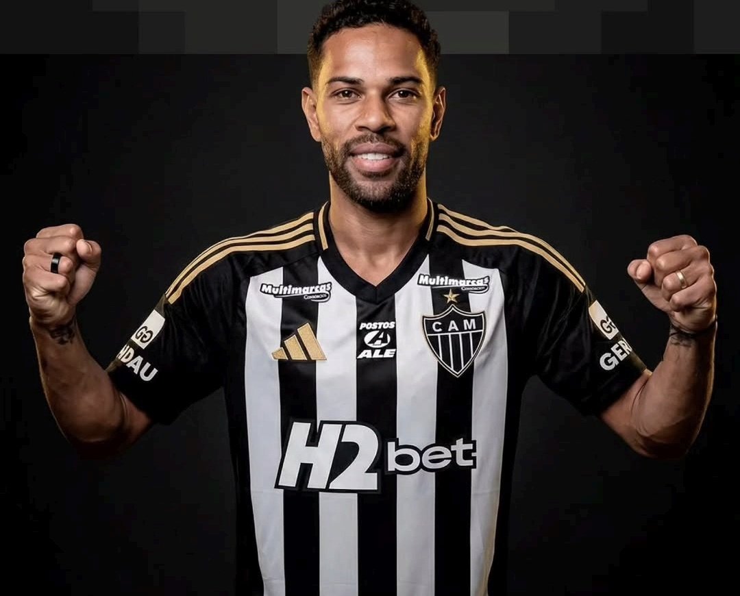 ✔️هرب لودي 🏃🏾
✔️رفع قضية 
✔️وقع مع نادي اتلتيكو مينيرو 
والاعلام والبرامج دسوا روؤسهم في التراب ..
ولا حس ولا خبر !! ماذا لو كان لاعباً نصراوياً ؟