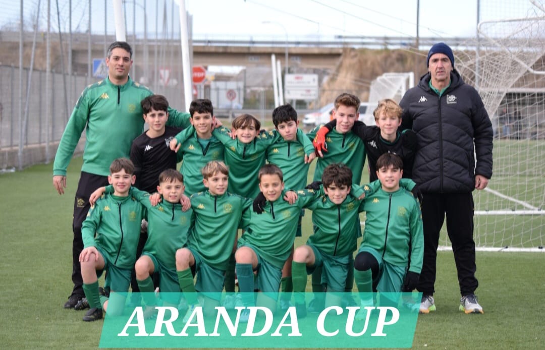 CDVictoriaCF's tweet image. 🏆 RIBERA CUP

En el día de ayer nuestro 𝐀𝐥𝐞𝐯𝐢𝐧 𝐀 disputo la 𝐑𝐢𝐛𝐞𝐫𝐚 𝐂𝐮𝐩 organizada por el @RiberCD donde los nuestros finalizaron 3º realizando una gran torneo.

Fase de Grupos
🟢 Alevín A 5 - 1 C.D Cantalejo
🟢 Alevín A 2 - 0 @RiberCD 
🔴 Alevín A 1 - 2…