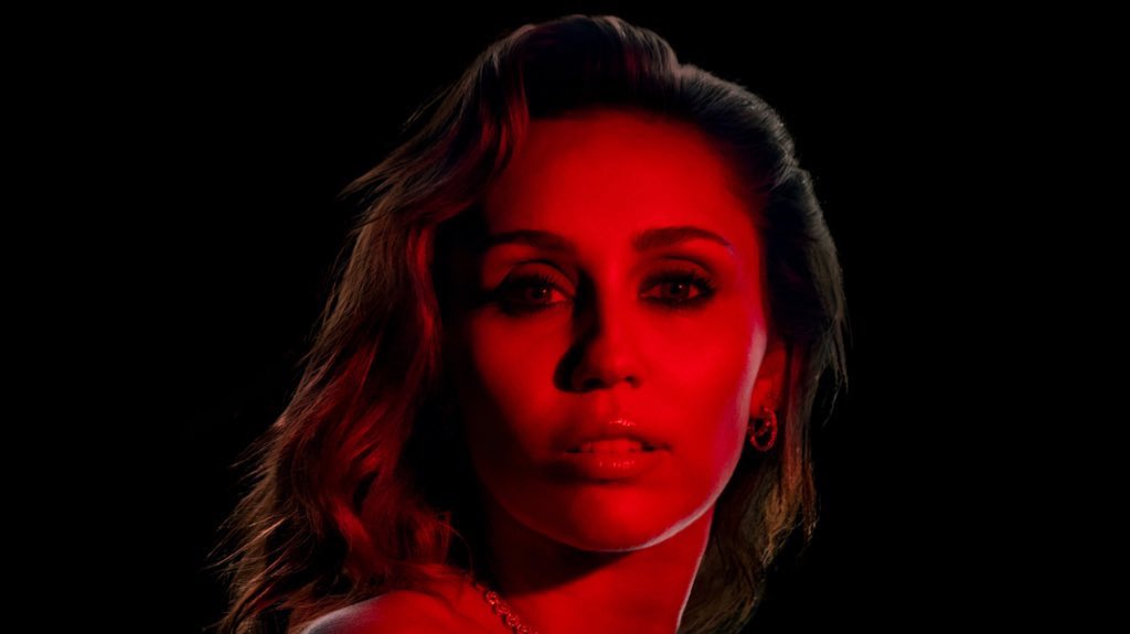 Miley Music Facts tweet media
