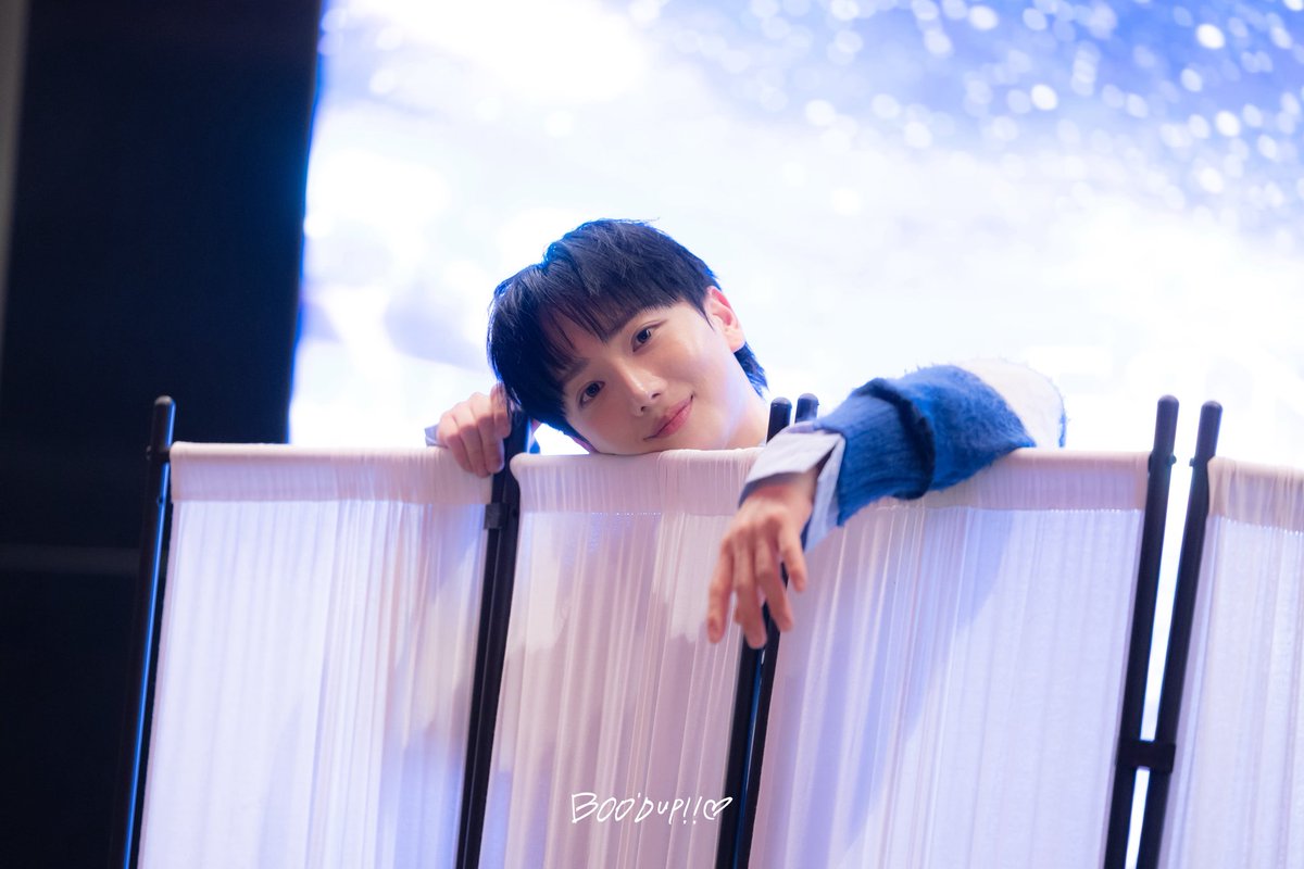 Biddy_da_dum41's tweet photo. Pre.
251228
SKYE Final Fanmeeting

모두가 행복하길🩵

#SKYE #스카이
지안 연태 인호 현욱 인표 https://t.co/2dOFBzCwYn