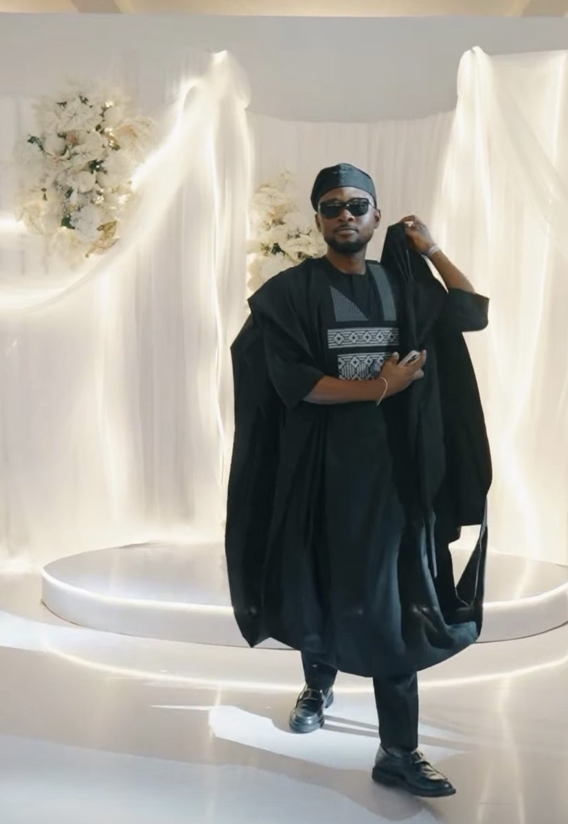 Omojuwa's tweet image. …Pray to God. That your time will come. 
For some, that will happen multiple times. However, like it or not, life is in moments. A great song out of moment will barely make a mark. An average song when the star is hot will still get heard by many. 

Life is about timing. Just…