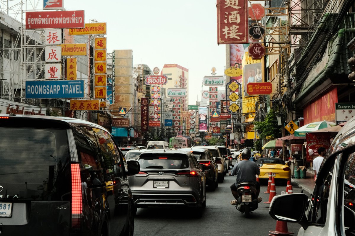 dbaker's tweet image. today in bangkok #fujifilm #Thailand