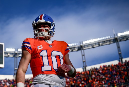 BroncosFRA's tweet photo. @Jay__chiefs Him. https://t.co/uphqKRLX3k