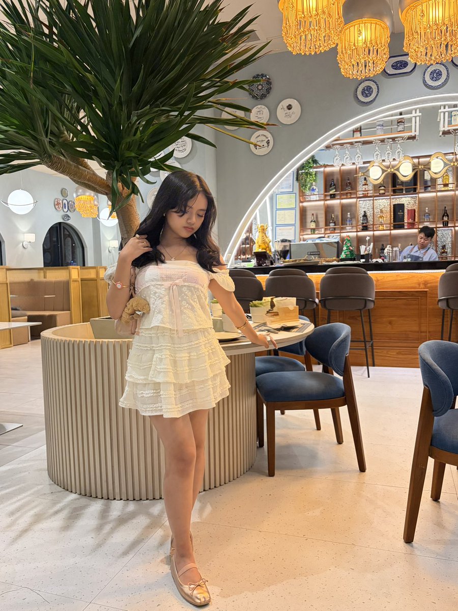 fluttersof's tweet image. im like if a cupcake took the form of a human girl