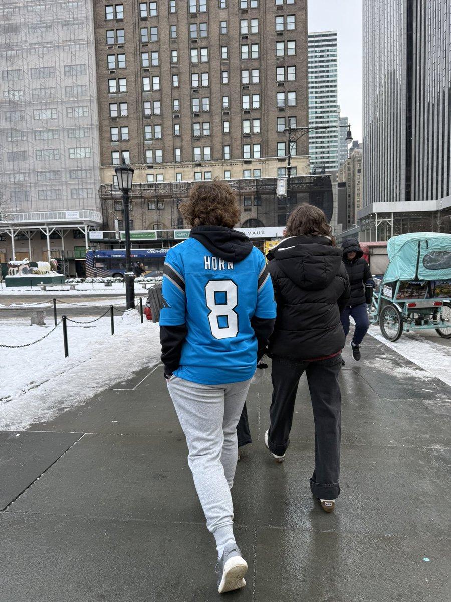 RobbinsAnthony3's tweet photo. @Panthers reppin’ in the NYC for GAMEDAY! https://t.co/ximFOBUugE