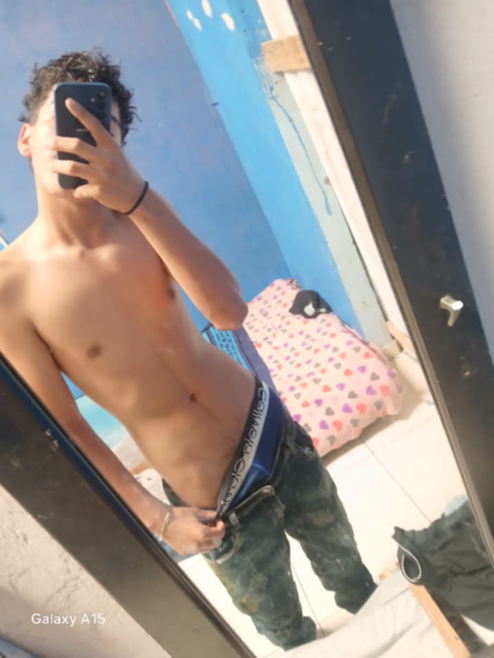 Fernando_4vip's tweet photo. Ando aburrido😣😣
Únete a mi telegram.. https://t.co/DrThqBWQaL https://t.co/dPOMjg5T84