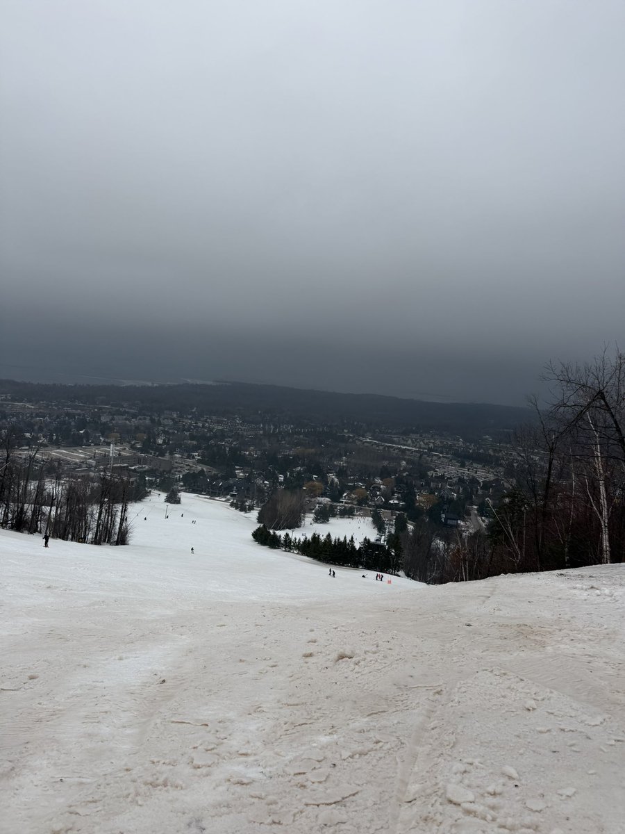 prmis_mr's tweet photo. Blue Mountains ski trip recap❄️ https://t.co/FOqEgJzDKf