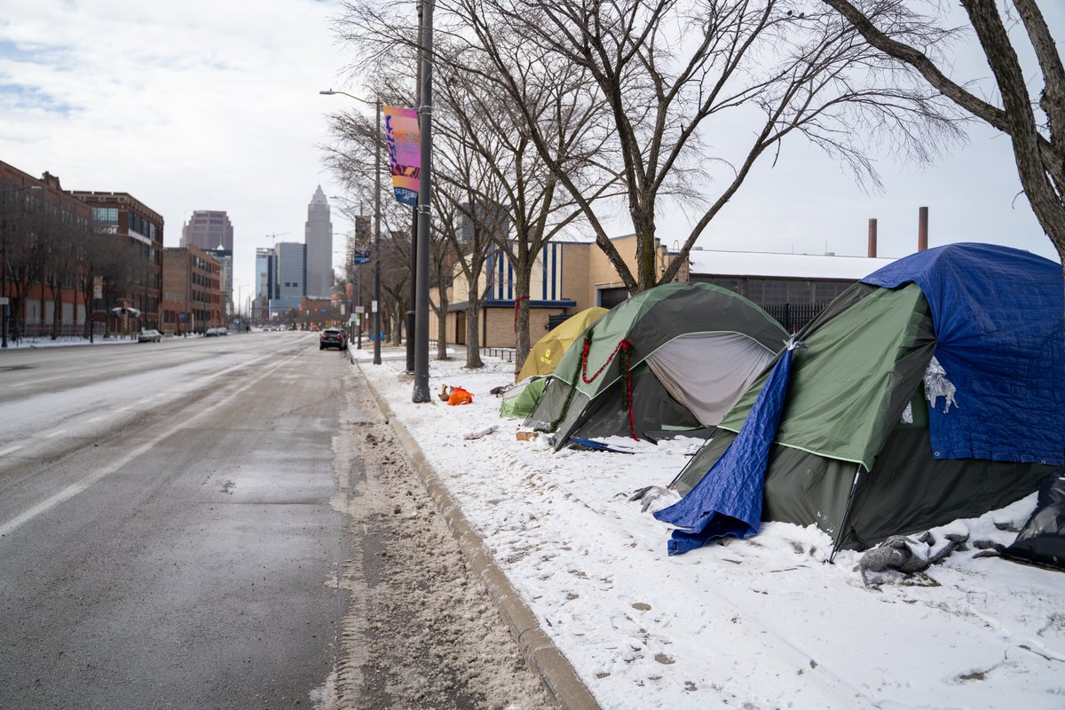WokeStasi's tweet photo. @Twitershitter96 @MarkKaboly @PatMcAfeeShow #Cleveland is beautiful if you are into that post apocalyptic aesthetic https://t.co/RhK8fM4MWZ