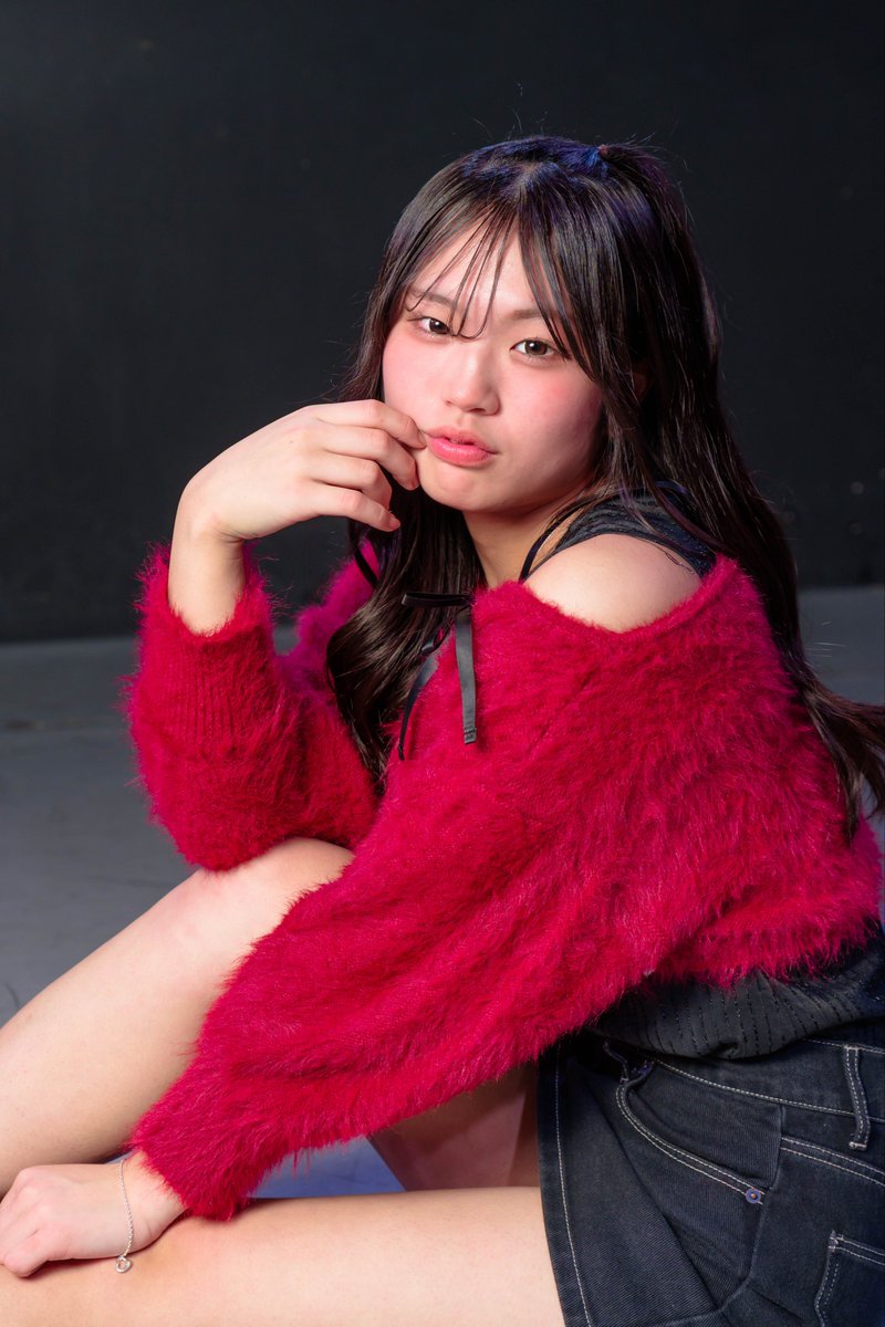 2025/12/28
バースデーアトリエクラブ
物販撮影
星名美兎

今年のオタク収めで5年半ぶりの推しメンのステージが見れて感無量でした😭🥰🥰
#星名美兎 #みうたん #初代みうたん 
#Jumpingkiss #ジャンキス