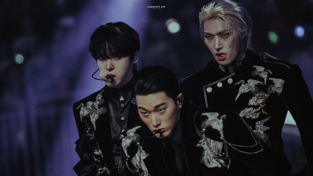 [251225]HQ
🐶🐱🐣?
#ATEEZ #에이티즈 #윤호 #YUNHO #최산 #CHOISAN #민기 #MINGI