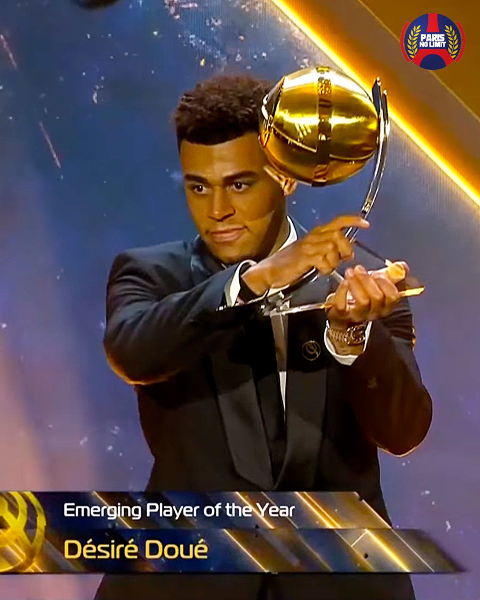 Xparisnolimit's tweet image. ❤️💙🌕 Officiel : Désiré Doué remporte le Globe Soccer Awards du Meilleur Espoir 💎🇫🇷