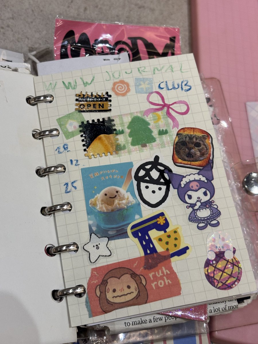 as what <a href="/posiufo/">posiufo ★</a> said, “journaling sampe meja nya ga keliatan” 📓✨

journaling club jakarta - 28 Dec 2025