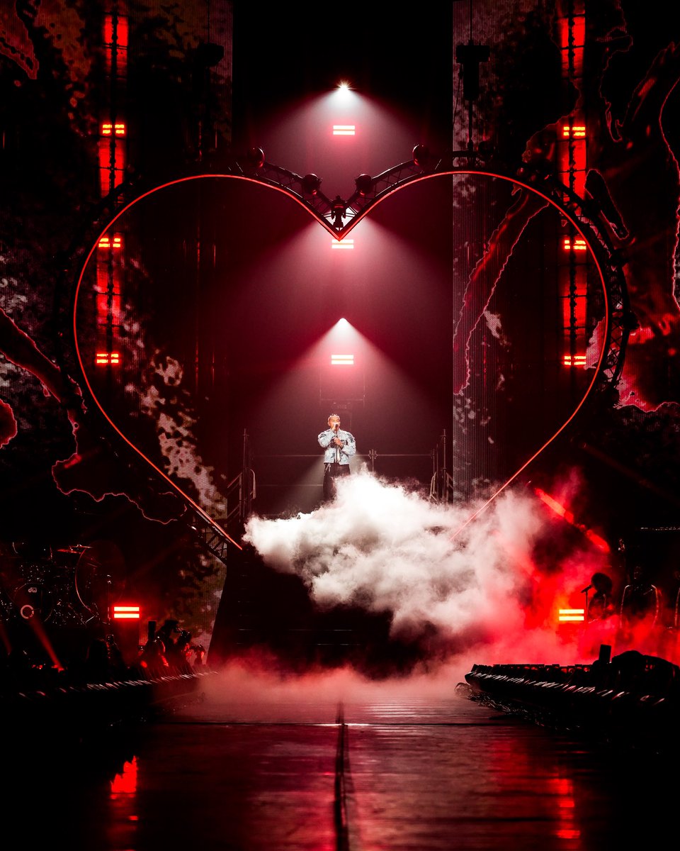 MonsieurNOV's tweet image. Faut refaire ✨