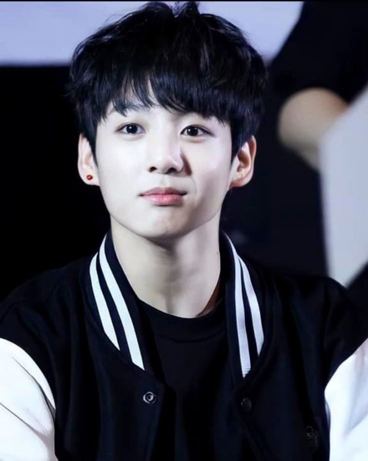 vavawonyoung's tweet image. winter at 15                           jungkook at 15