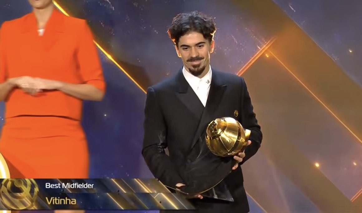 VITINHA ÉLU MEILLEUR MILIEU DU MONDE, BONNE NUIT PEDRI ❤️💙