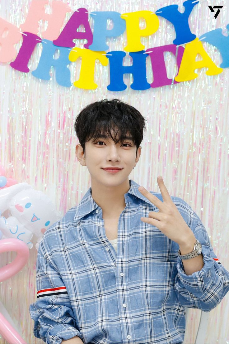 [🎂BIRTHDAY TAGS]

CARATDEUL! JOSHUSHUSHUS! 
Here are the tags for Joshua's Birthday this year! 

FORTUNATE DAY WITH SHUA
#.어제보다_더_따스한_슈아생일
#.OurFortunateShuaDay

⏰️Dec 29, 11PM KST 
📋Please do not use the tags before the schedule 

#JOSHUA #조슈아 #ジョシュア