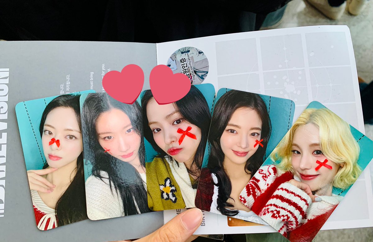 susuci_'s tweet photo. 있지 가요대제전 사녹 포카 양도합니다
류진: 4.0 채령: 3.0   
편택/준등기 +0.2
두 장 같이: 6.5
Itzy wts pc poca yeji lia ryujin chaeryeong yuna 예지 리아 류진 채령 유나 위드뮤 사웨 1차 2차 3차 팝업 굿즈 jyp샵 예스24 블드미 멬스 공방럭드 tunnel vision공방 포카 https://t.co/0pZlGNiaA5