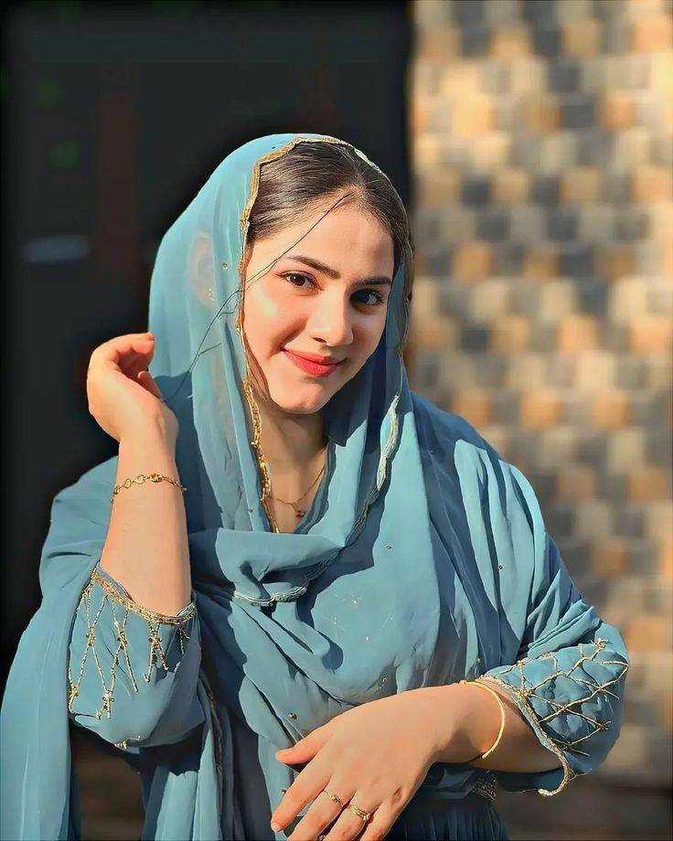 #سؤال_مهم
ايه أكثر شيء يحبه الرجل في المرأة ؟؟