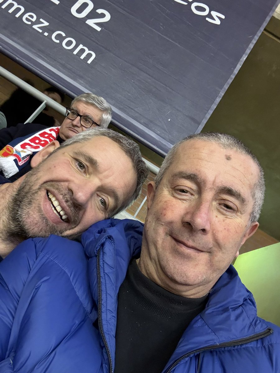 Si quieres ver un partido vete solo. Si quieres entenderlo vete con el mejor <a href="/Vtorperez/">Víctor Pérez</a>