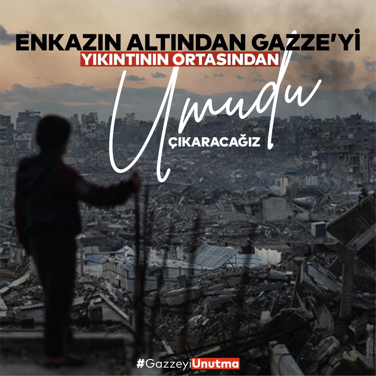 Kınama cümleleri çoğaldı, mezar taşları da çoğaldı. Kabul etmiyoruz. Gazze’yi konuşup geçmiyoruz. #GazzeyiUnutma
 
📍 Galata Köprüsü 
🗓 1 Ocak 2026 
⏰ 08.30