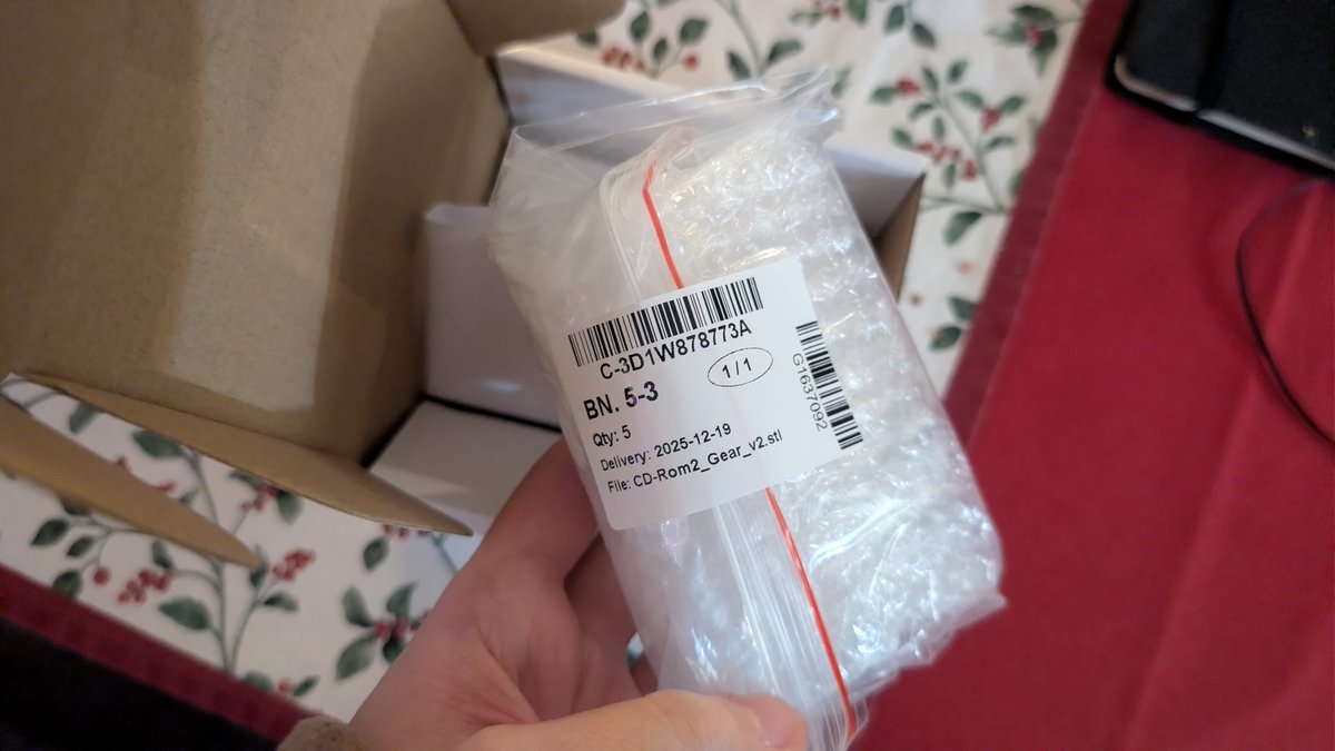 hitmanmcc's tweet image. Used @PCBWayOfficial to print some gears for my PC Engine CD-ROM2. The prints seemed fine and after installation I powered it up and the sled did move just fine. Unfortunately, it seems like I have a dead laser.
#retrogaming #pcengine