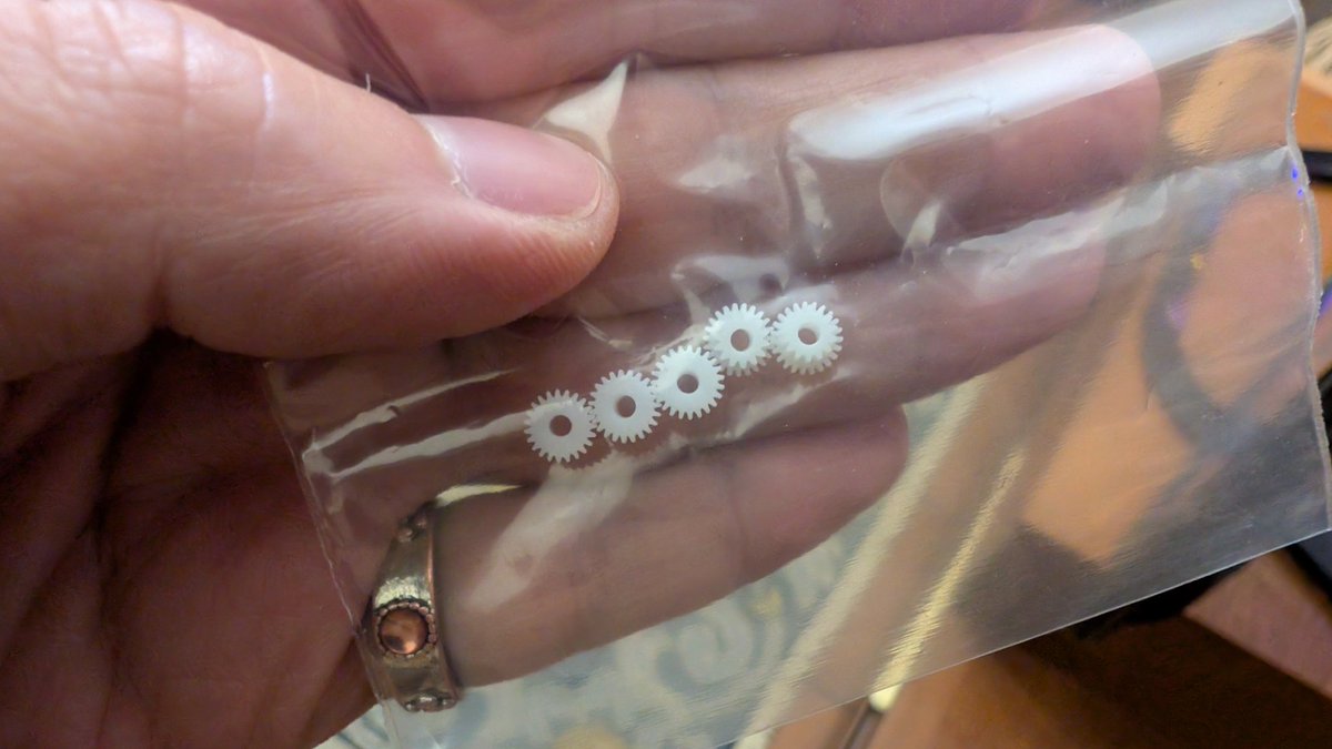 hitmanmcc's tweet image. Used @PCBWayOfficial to print some gears for my PC Engine CD-ROM2. The prints seemed fine and after installation I powered it up and the sled did move just fine. Unfortunately, it seems like I have a dead laser.
#retrogaming #pcengine