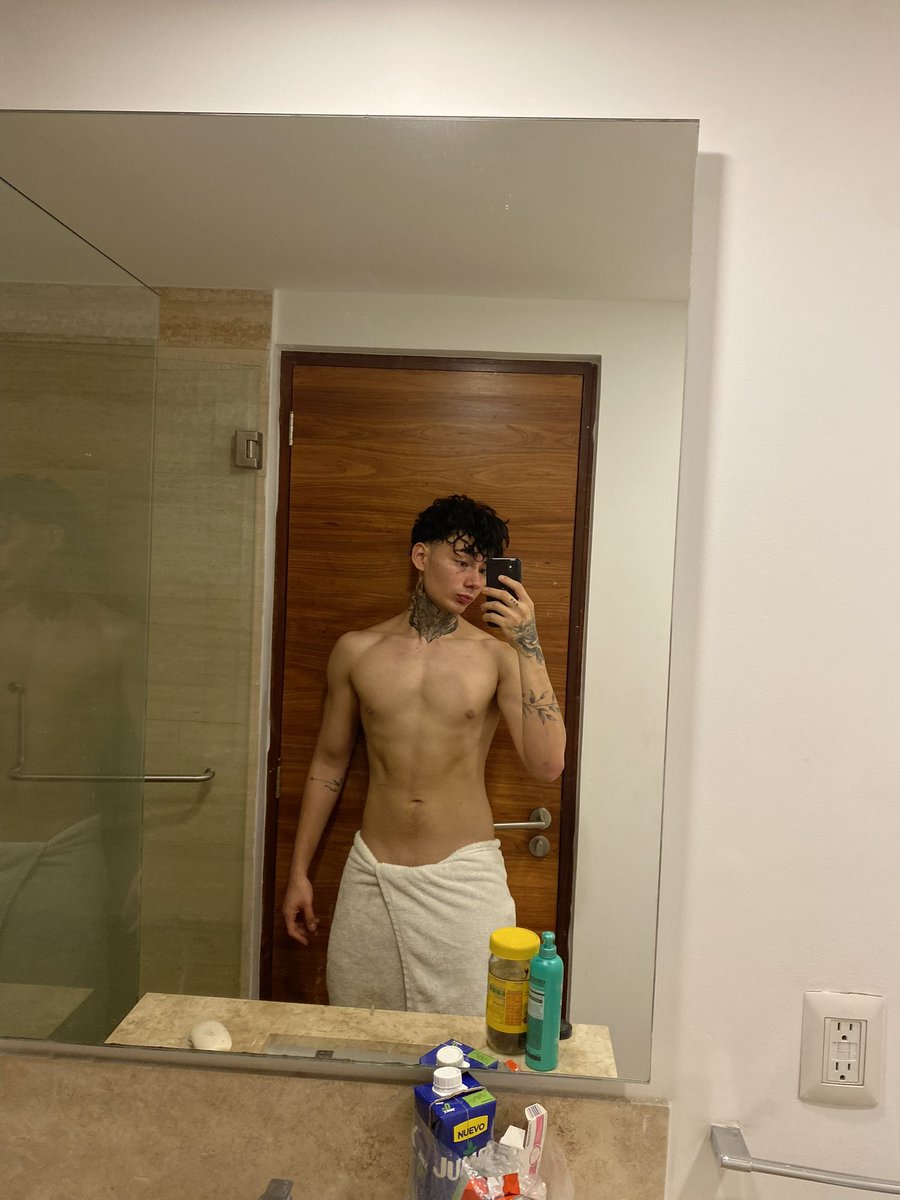 heysoylua's tweet image. Quien quiere los hacks pa ponerse fit este 2026? Ponga yo