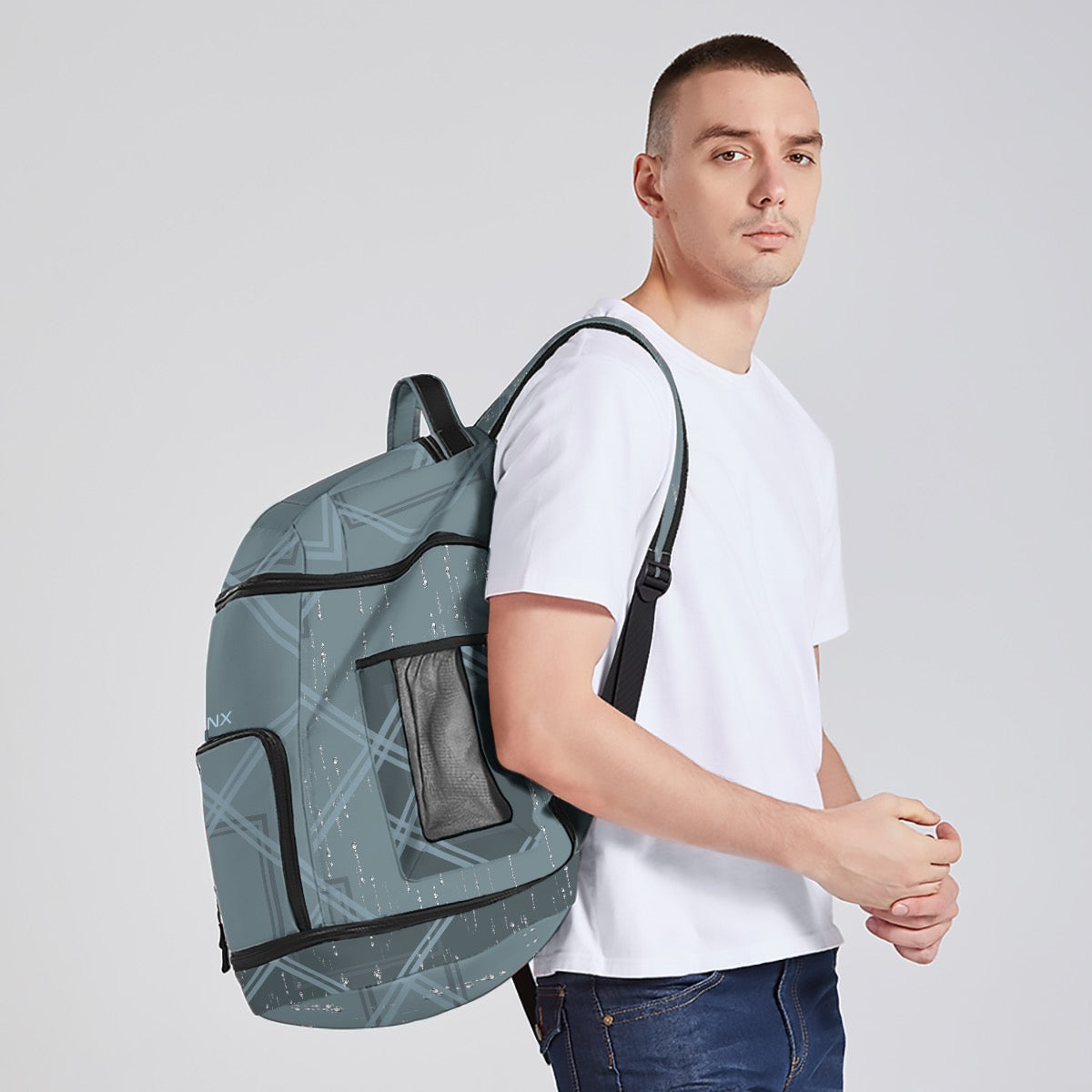 CodawinxSteph's tweet photo. Just me and my emotional support backpack, don’t ask what’s inside 🦗 Mantisfesting Multifunctional Backpack - $92.95 #BackpackEssentials #Codawinx https://t.co/ddJyPXZwy4 https://t.co/UZARxQ0kij