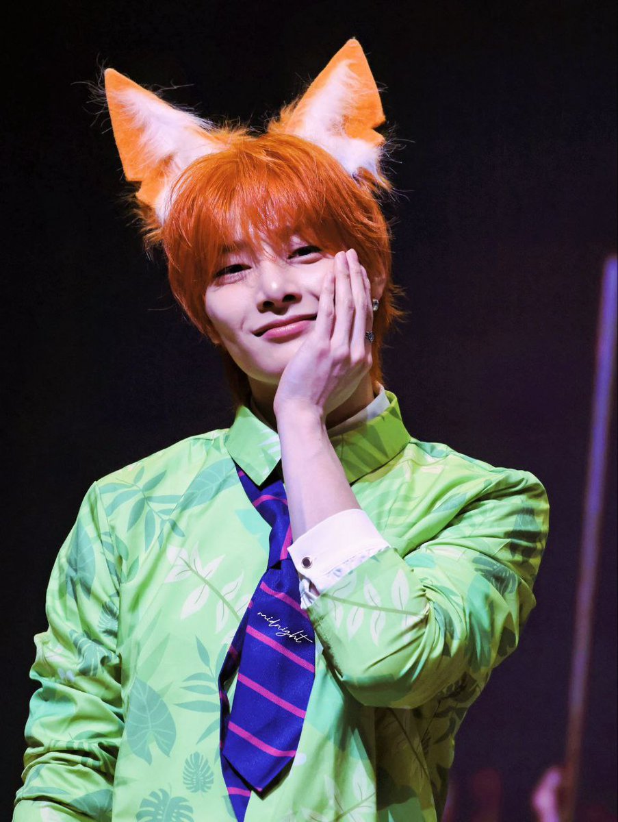 🍀 그냥 - 리노 🐾 хрен с горы 🌾 tweet media