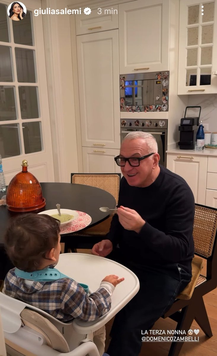 Laura🦋💐 tweet media