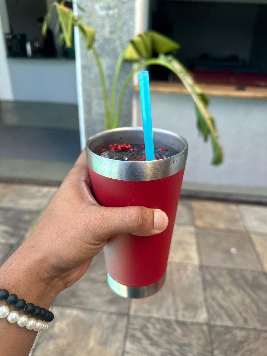 RodrigoRochaAr's tweet photo. 𝐕𝐢𝐯𝐞𝐧𝐝𝐨 𝐨 𝐚𝐠𝐨𝐫𝐚, 𝐬𝐞𝐦 𝐟𝐢𝐥𝐭𝐫𝐨 💦☀️💙

#Piscina #DiaDeSol #Verão #GoodVibes #EnergiaBoa https://t.co/49HG5VJi8o