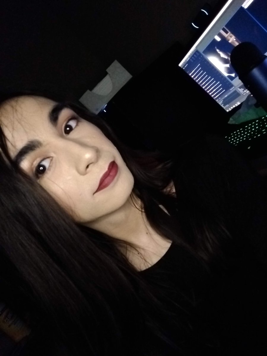 SSBMagi's tweet photo. realized that I didn't post anything for my HRT anniversary this year, im on freaking year 6 of this shit! I LOVE MY CHUNGUS LIFE SO DAMN MUCH

LEFT - sept 2019 first day on HRT
RIGHT - couple weeks ago

WOO MAGI https://t.co/7Qt41xKypZ